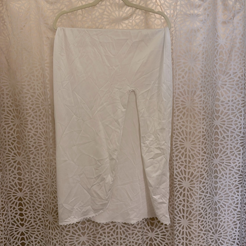 🩷 Vintage Maidenform White Nylon Half Slip Lace Trim USA Medium